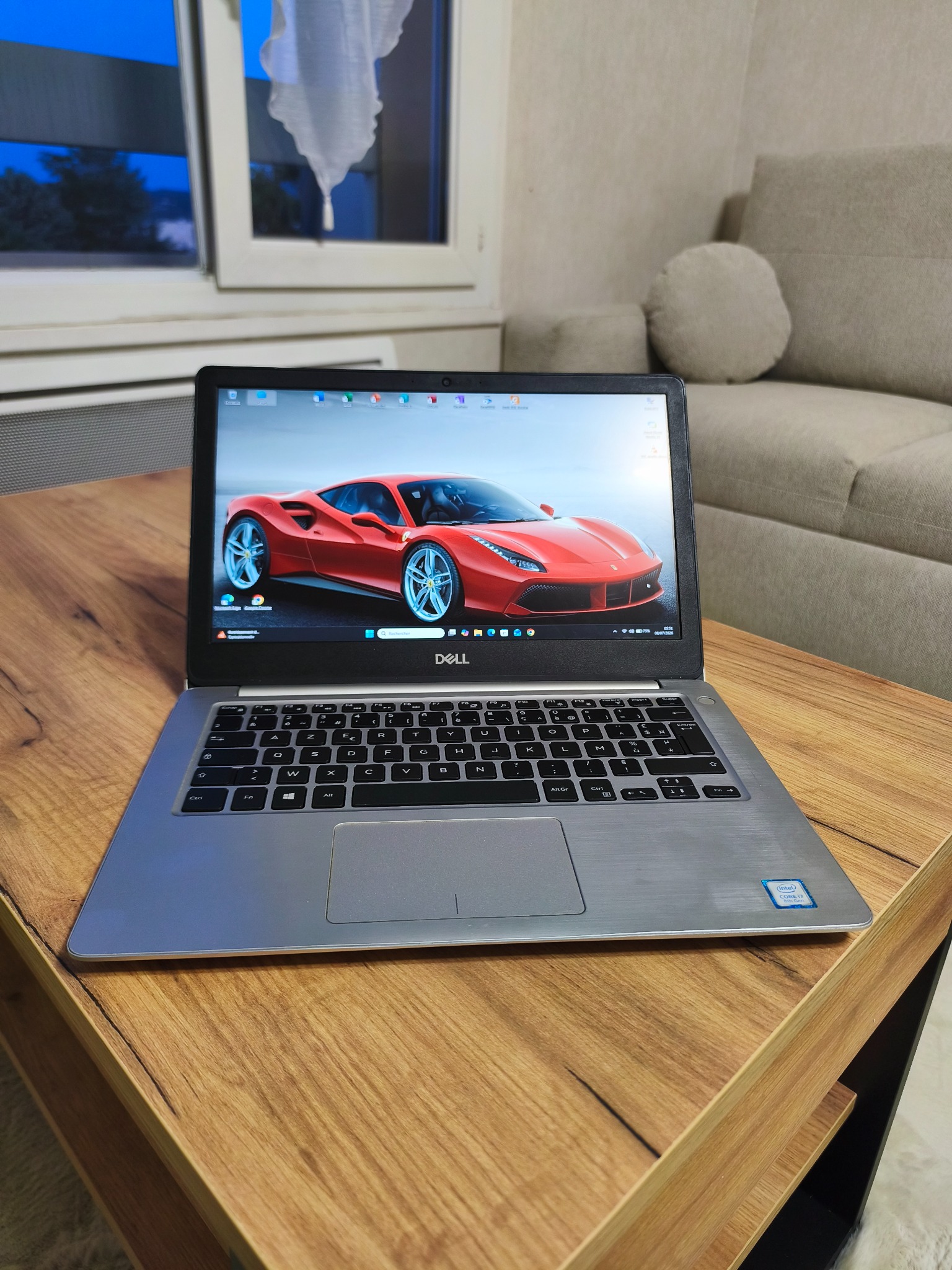 Dell Inspiron 5370 – vue principale