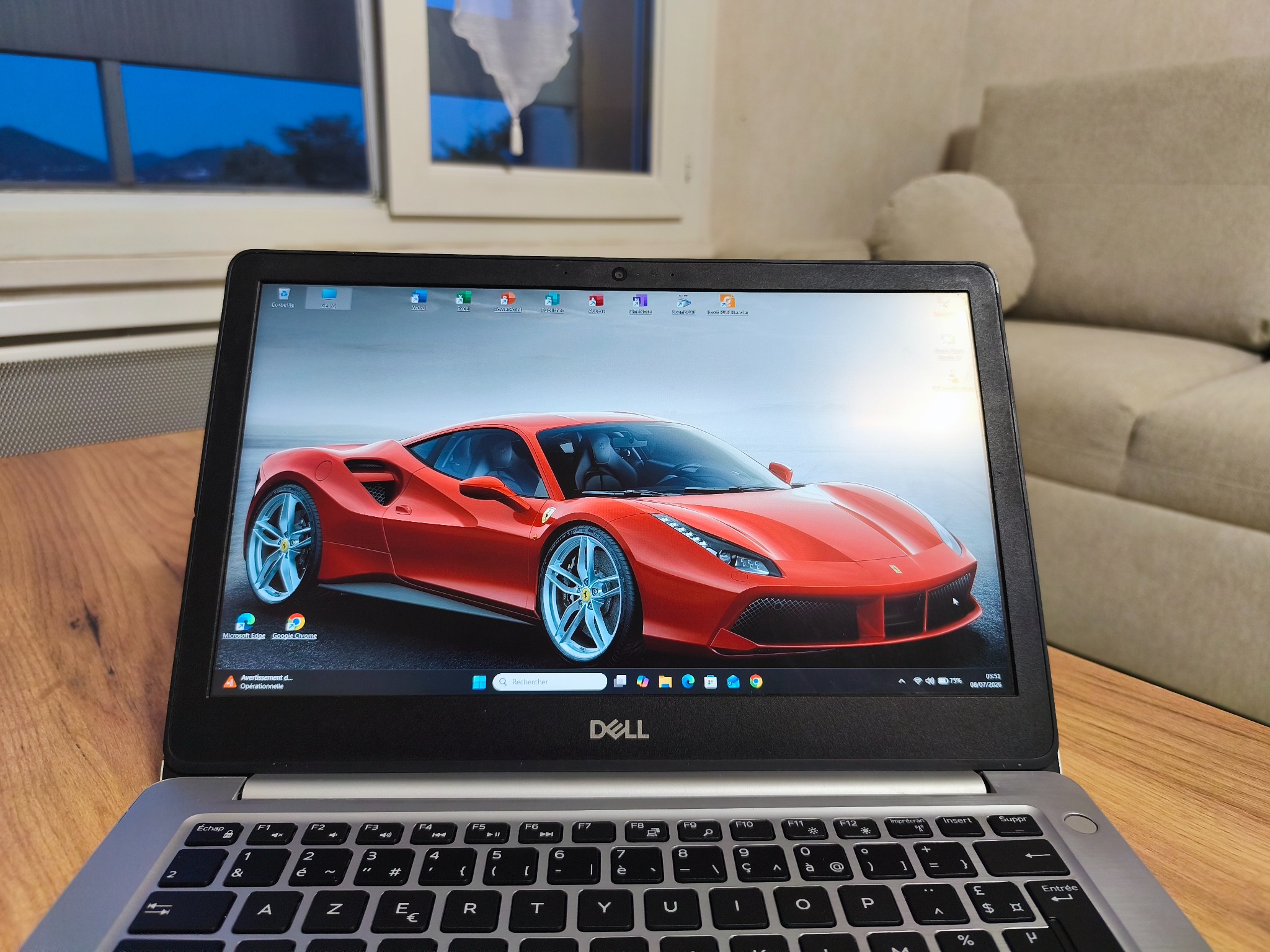 Dell Inspiron 5370 – Windows 11 Professionnel activé